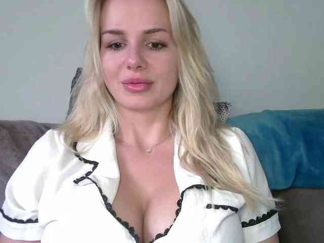 CorneliaSweet webcam