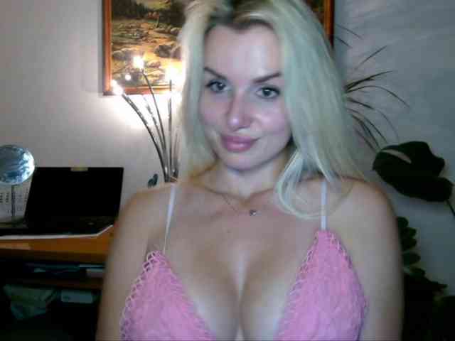 CorneliaSweet webcam