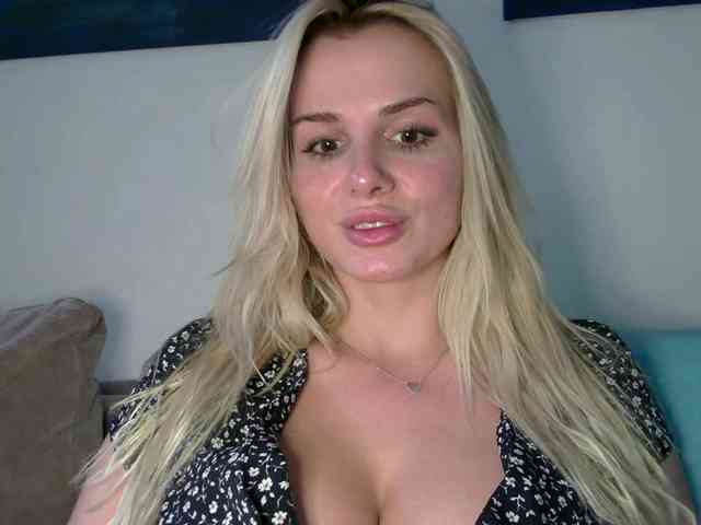 CorneliaSweet webcam