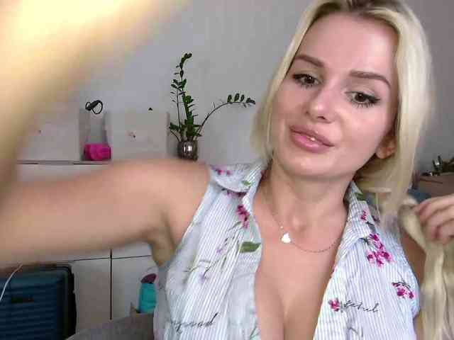 CorneliaSweet webcam