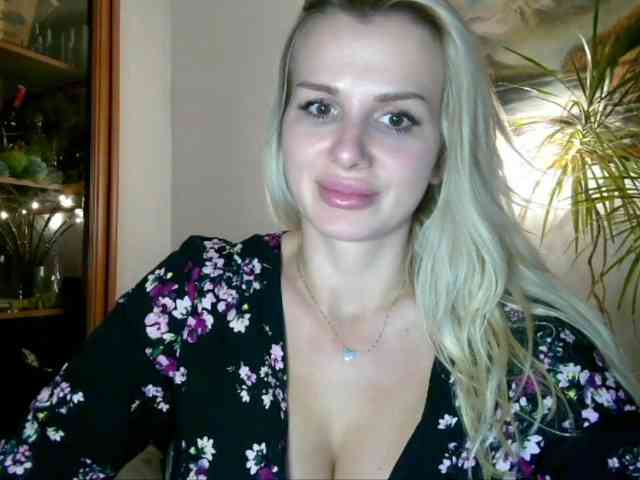 CorneliaSweet webcam