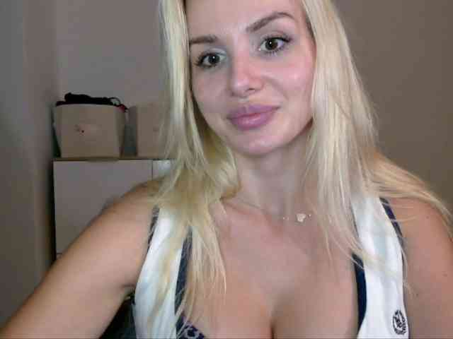 CorneliaSweet webcam
