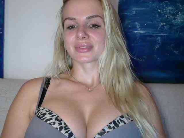CorneliaSweet webcam