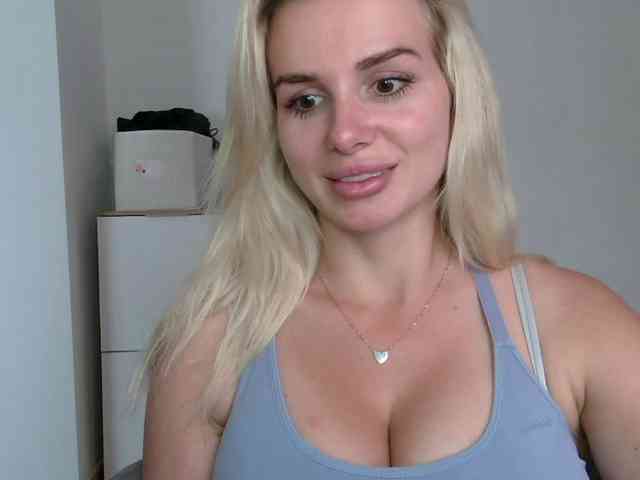 CorneliaSweet webcam