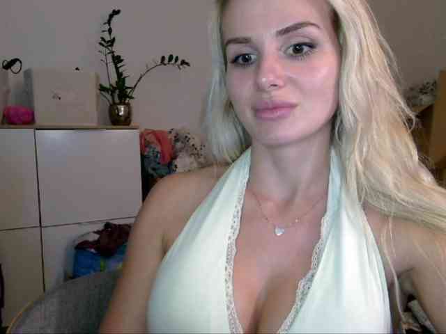 CorneliaSweet webcam