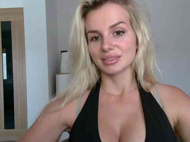 CorneliaSweet webcam