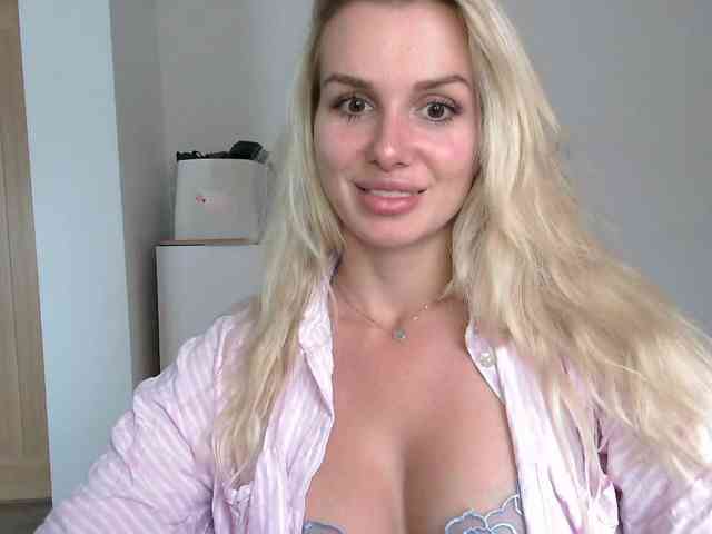 CorneliaSweet webcam
