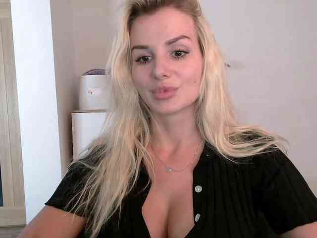 CorneliaSweet webcam