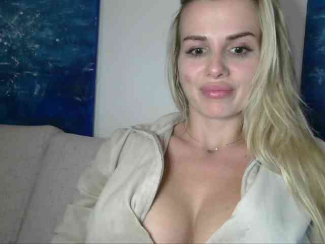 CorneliaSweet webcam