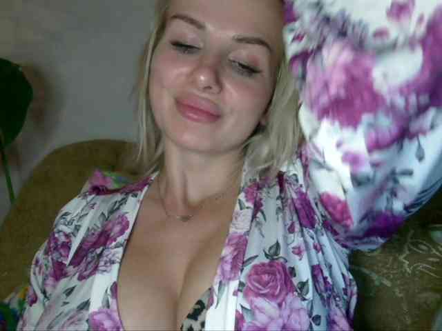 CorneliaSweet webcam