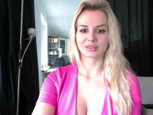 CorneliaSweet webcam