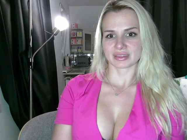 CorneliaSweet webcam