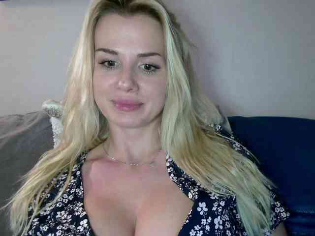 CorneliaSweet webcam