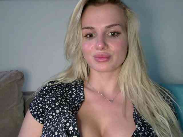 CorneliaSweet webcam