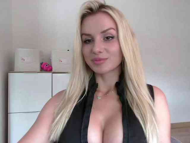 CorneliaSweet webcam