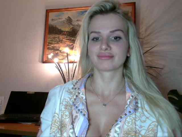CorneliaSweet webcam