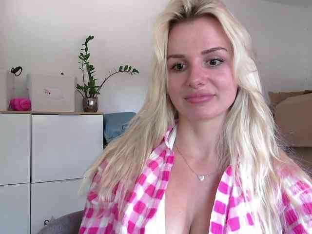 CorneliaSweet webcam