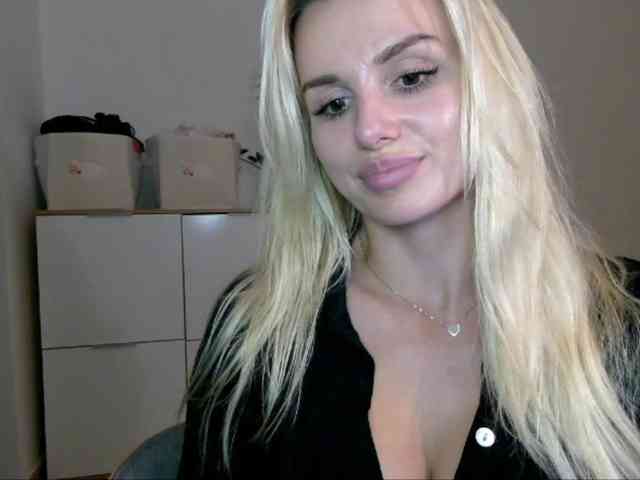 CorneliaSweet webcam
