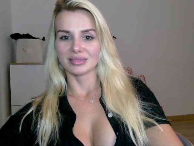 CorneliaSweet webcam