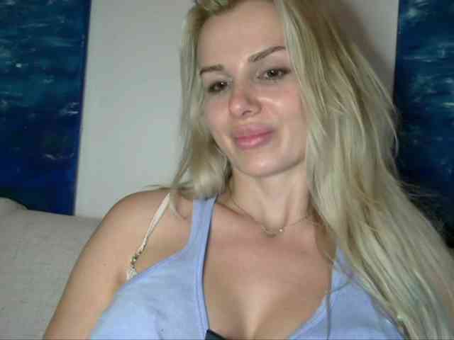 CorneliaSweet webcam