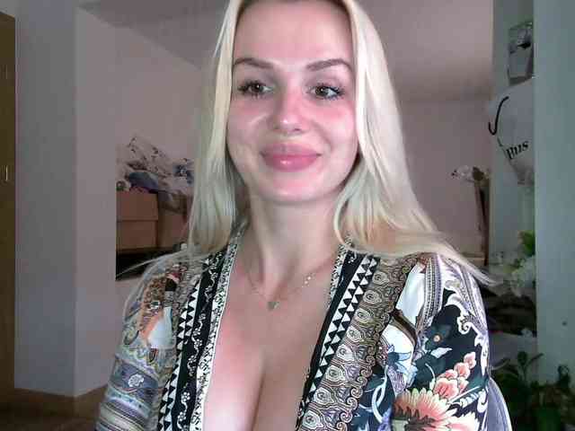 CorneliaSweet webcam