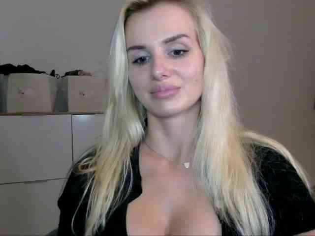 CorneliaSweet webcam