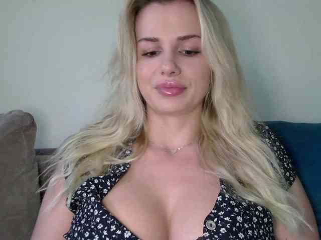 CorneliaSweet webcam