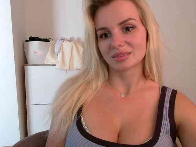 CorneliaSweet webcam