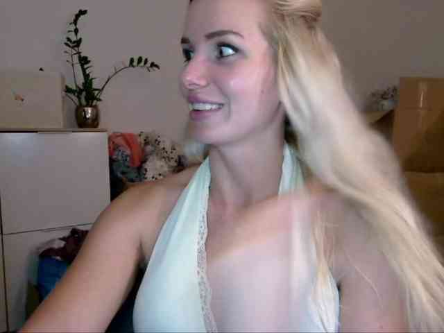 CorneliaSweet webcam