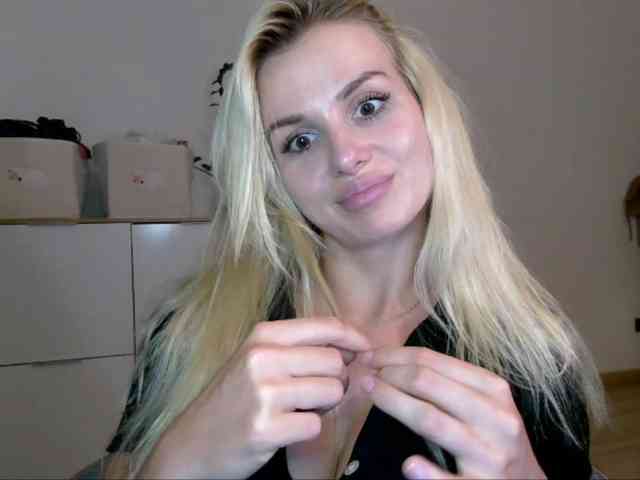CorneliaSweet webcam