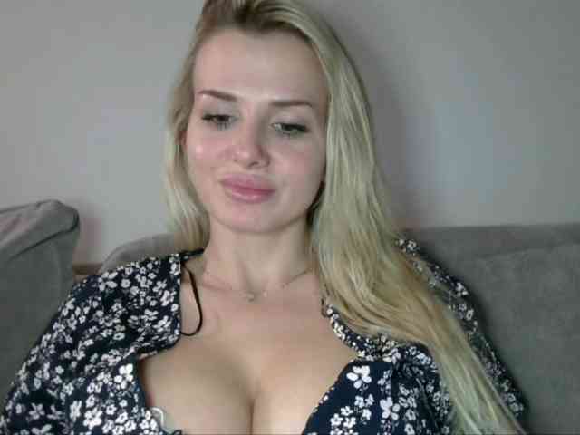 CorneliaSweet webcam