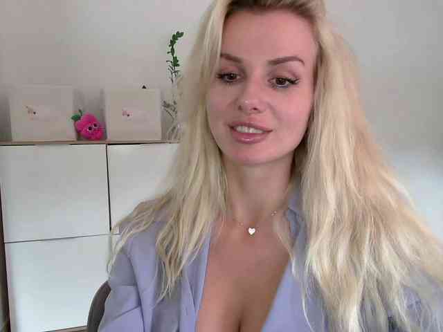 CorneliaSweet webcam