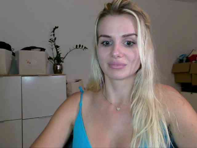 CorneliaSweet webcam