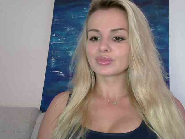 CorneliaSweet webcam