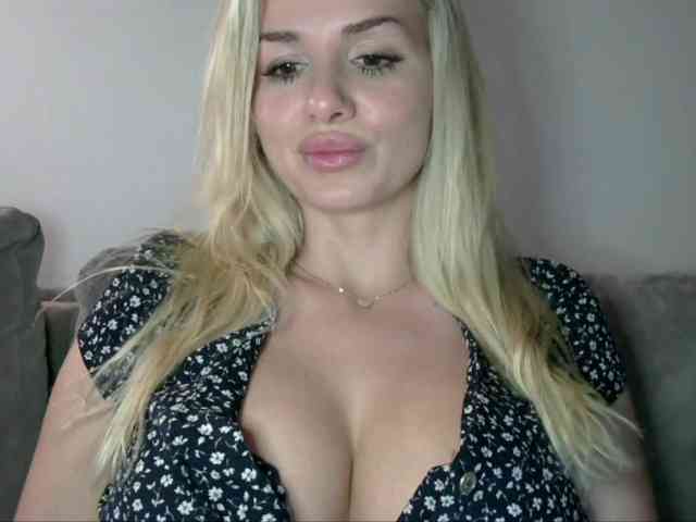 CorneliaSweet webcam