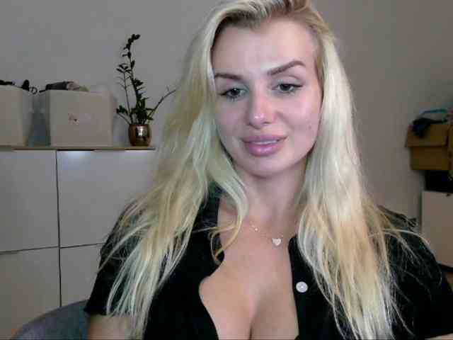 CorneliaSweet webcam