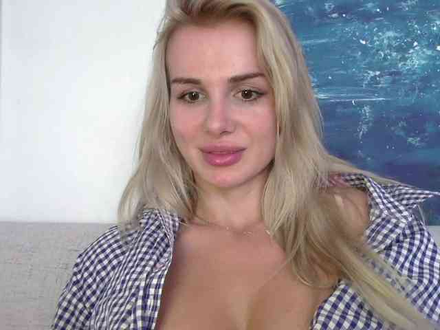 CorneliaSweet webcam
