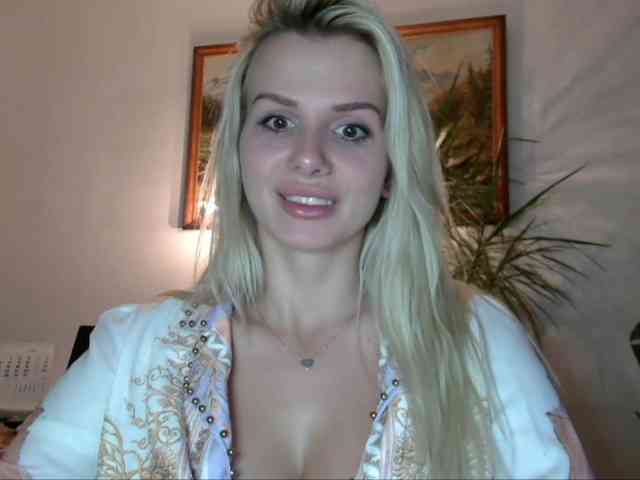 CorneliaSweet webcam
