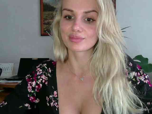 CorneliaSweet webcam