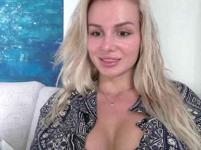 CorneliaSweet webcam