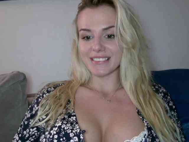 CorneliaSweet webcam