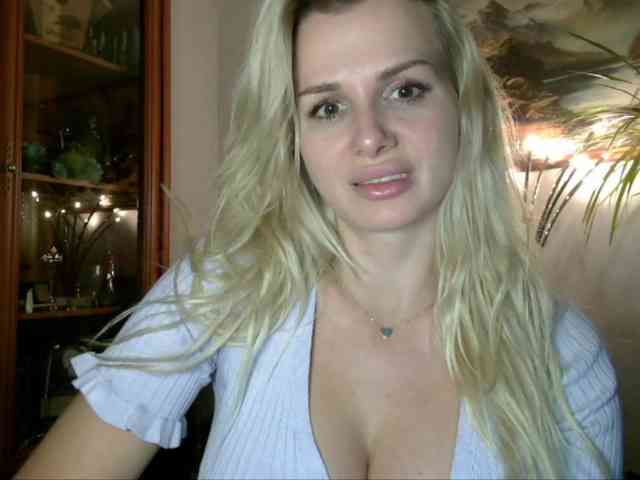 CorneliaSweet webcam