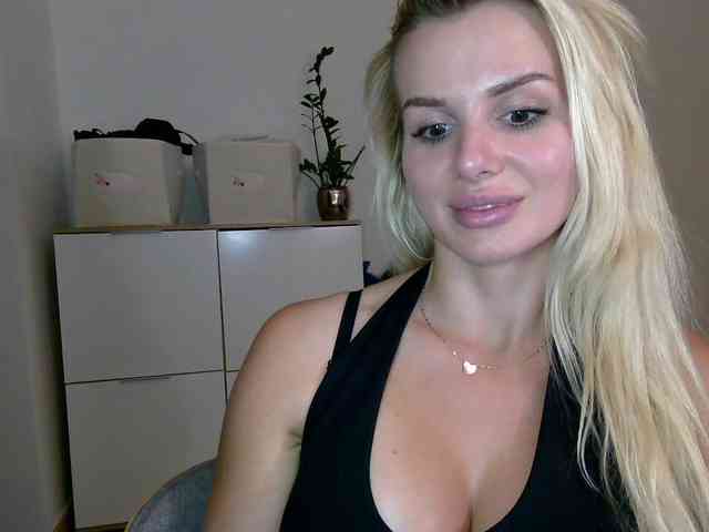 CorneliaSweet webcam