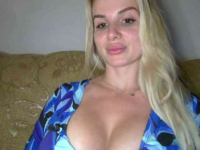 CorneliaSweet webcam