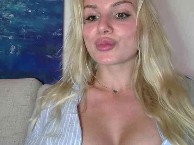 CorneliaSweet webcam