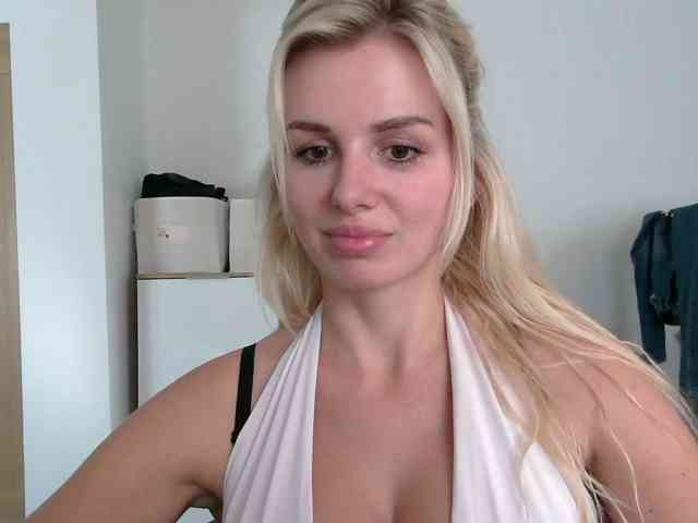 CorneliaSweet webcam