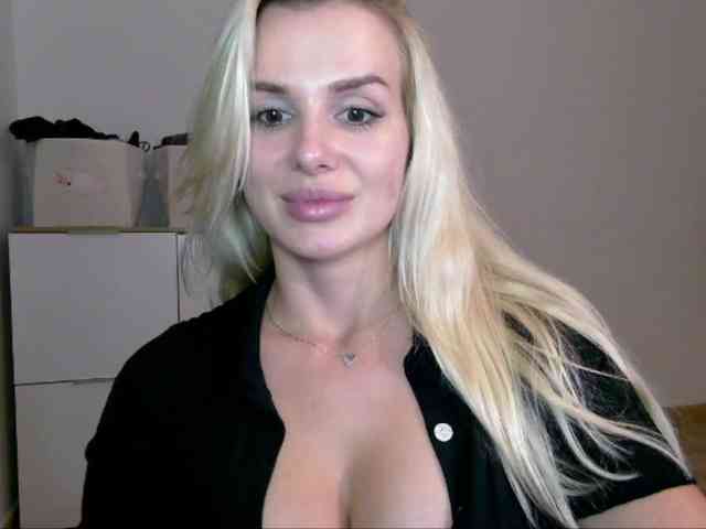 CorneliaSweet webcam