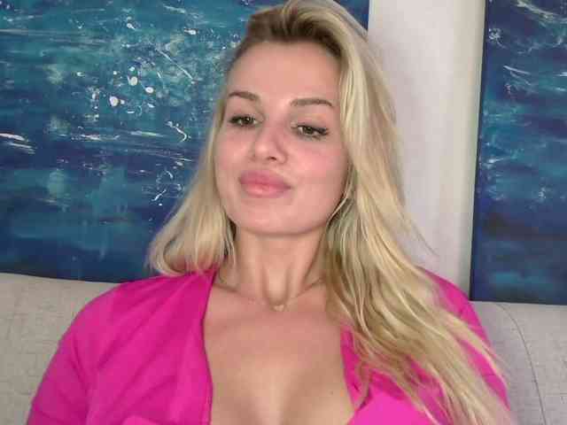 CorneliaSweet webcam
