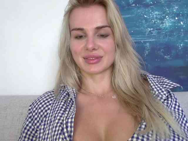 CorneliaSweet webcam