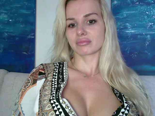 CorneliaSweet webcam